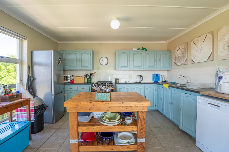 5 Bedroom Property for Sale in Kidds Beach Eastern Cape